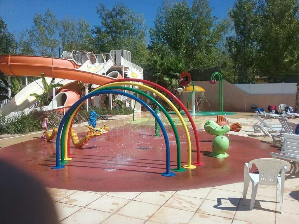 Hotel Camping Les Sables Du Midi Valras-Plage Esterno foto